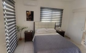 A- Luxury Sea Villa Next To The Beach